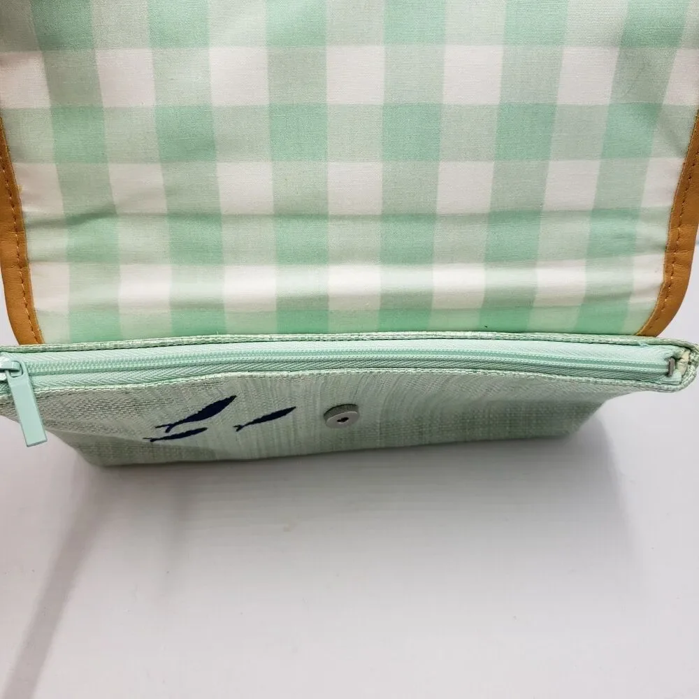 Vera Bradley Straw Beach Wristlet Clutch Sea Turtle Light Green Embroidered RFID